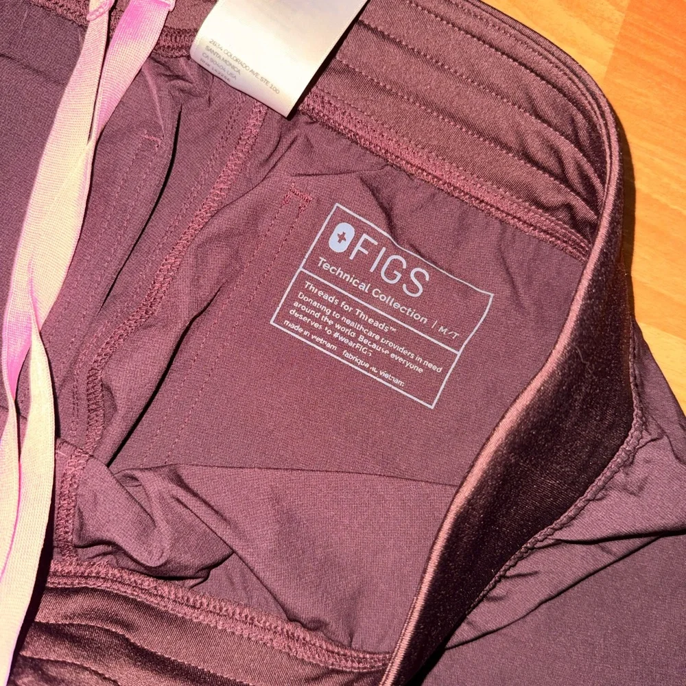 Figs Espresso Livingston Pants FreeX - Picture 2 of 3